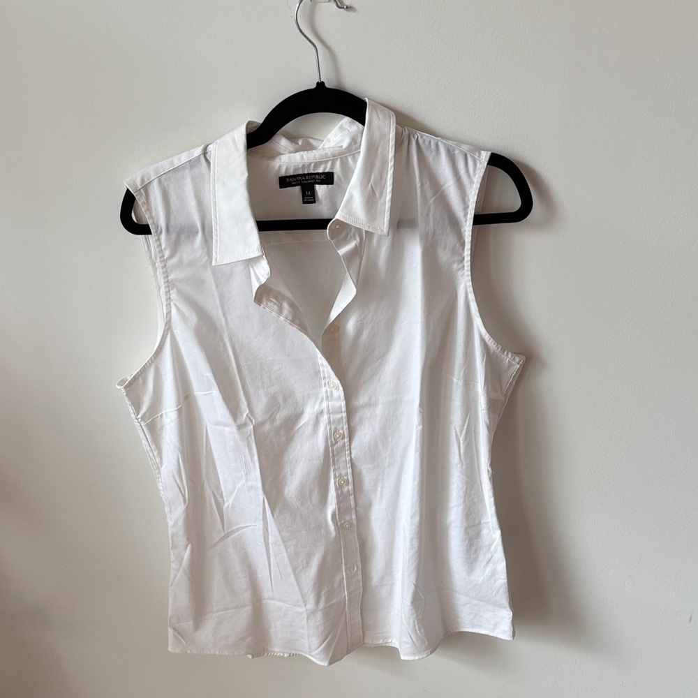 Banana Republic White Sleeveless Button-Down Shirt